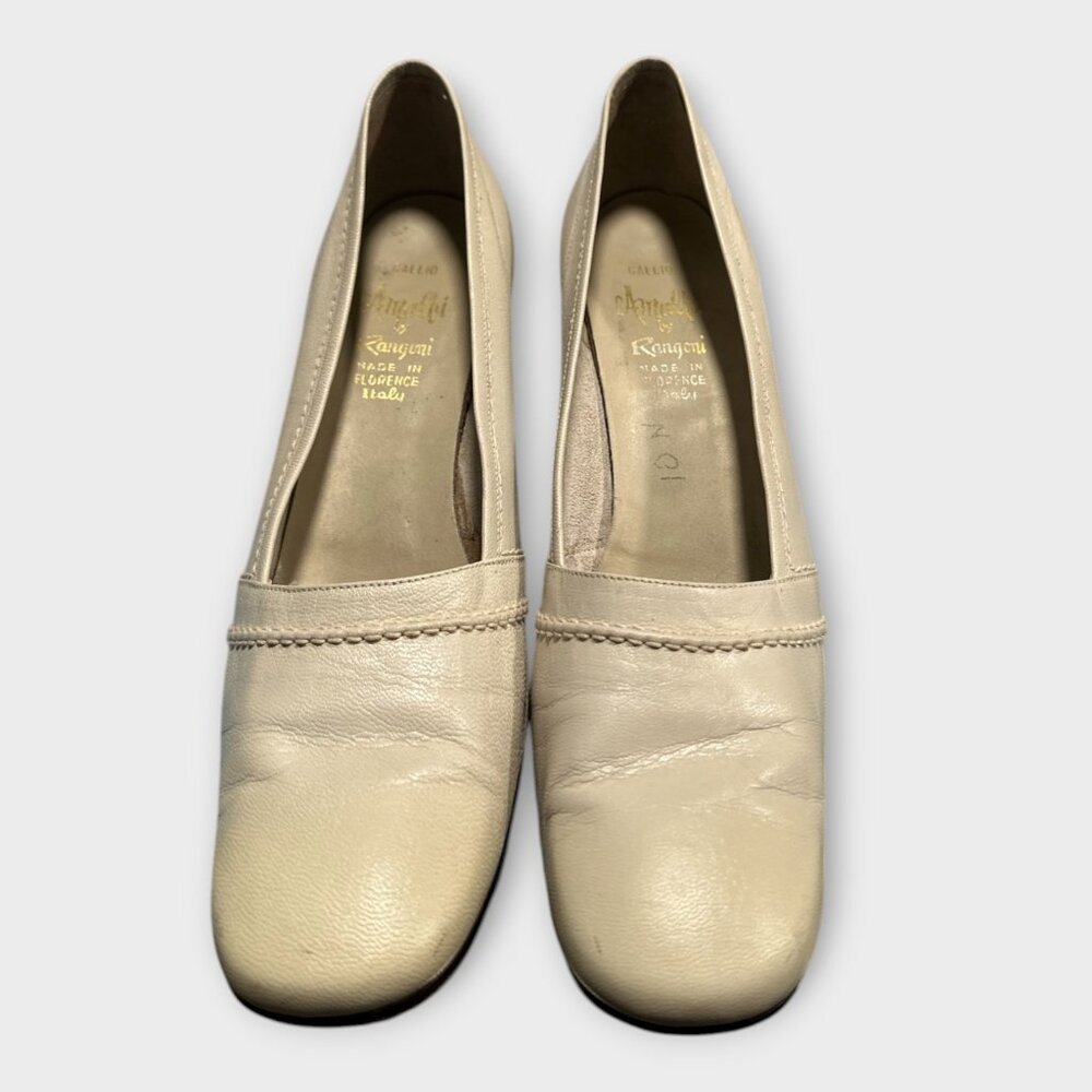 Vintage Amalfi by Rangoni 10N Ivory 60s Leather Pumps Old Money Minimalist Retro